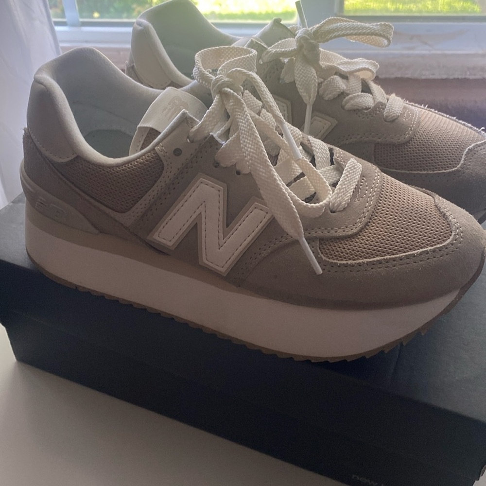 Women new balance 574+